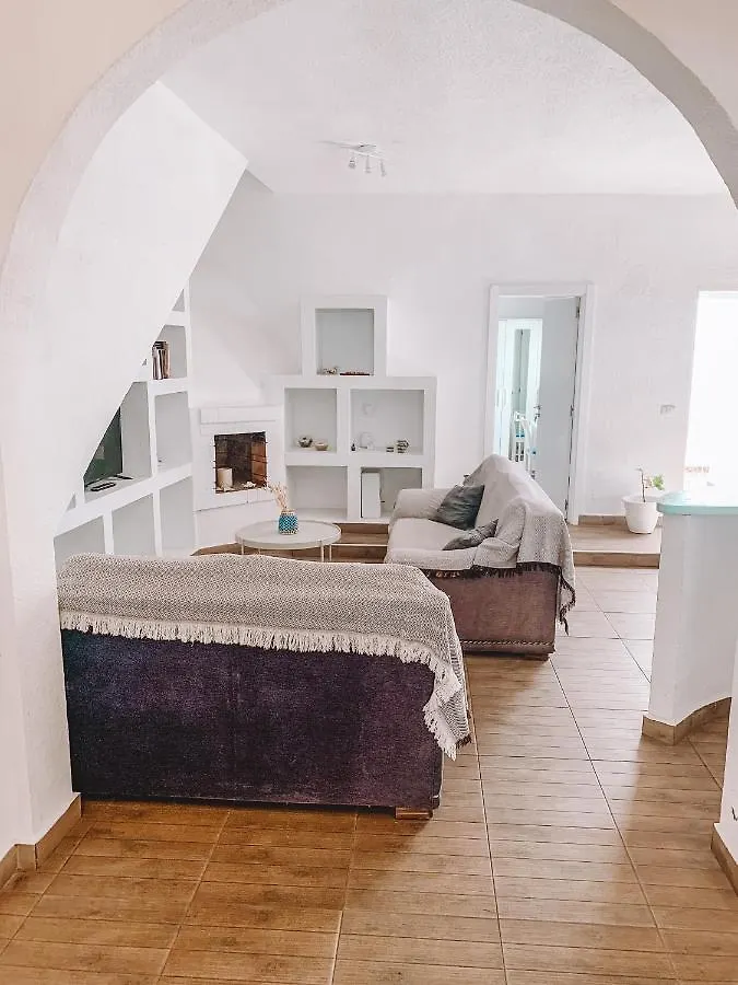Guest house Greentree House Corralejo Spain